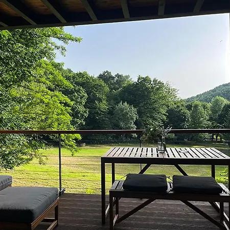 Hébergement de vacances Syrok Magasflash Sirok
